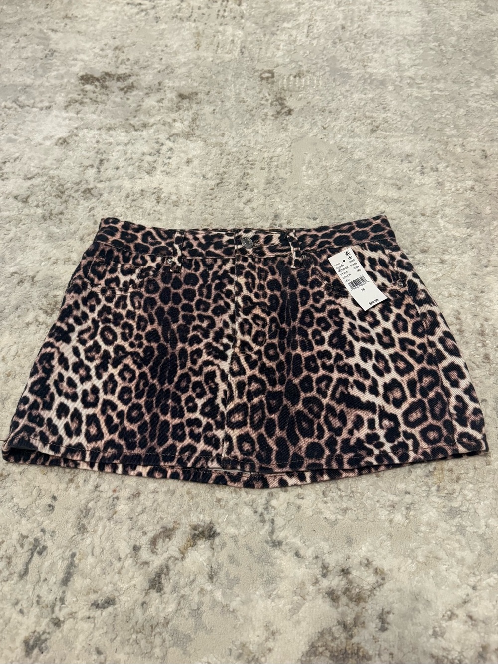 Pacsun women’s cheetah print denim mini skirt, women’s size 26, never worn